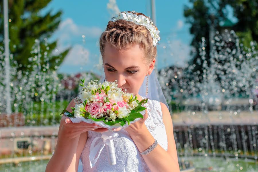 Bryllupsfotograf Olga Myachikova (psvek). Bilde av 3 mai 2017