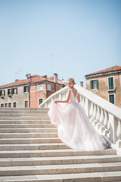 Fotógrafo de casamento Larisa Paschenko (laraphotographer). Foto de 14 de agosto 2017