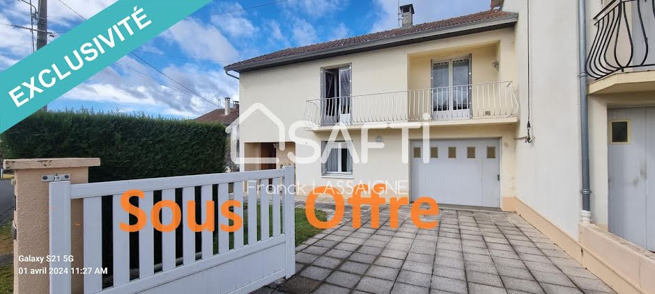 Vente maison 5 pièces 91 m² à Ambert (63600), 112 000 €