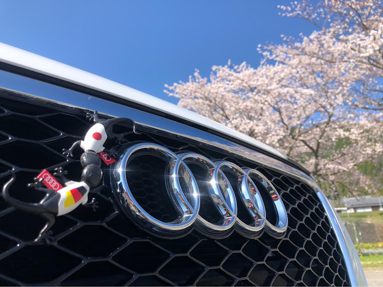 A4 アバントのアウディＡ４アバント・アウディのある風景・アウディのある生活・桜と愛車に関するカスタム事例の投稿画像3枚目