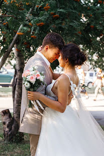 Fotógrafo de bodas Lyubov Ruzina (ruzina). Foto del 25 de marzo 2020