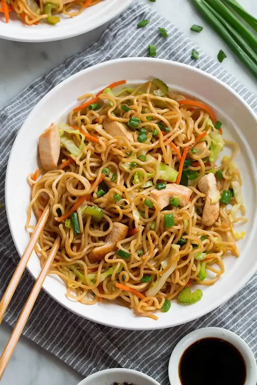 Chicken Hakka Noodles