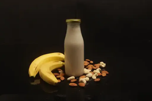 Banana, Almond And Cashew Shake