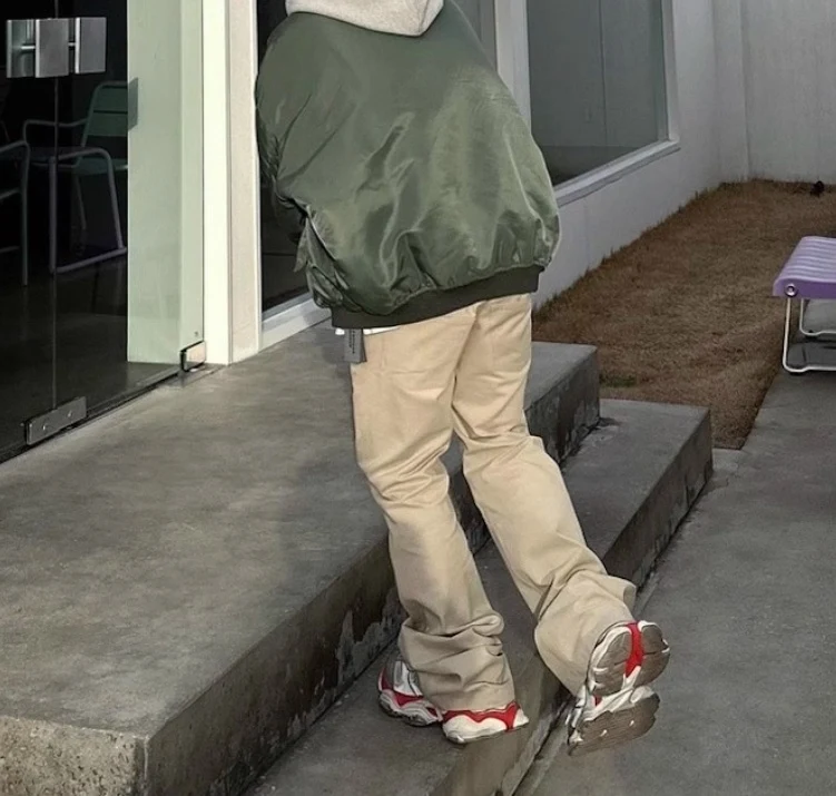 Casual Broek van Modemerk, Losse Licht Uitlopende Slim Fit, Perfecte Pasvorm voor een Casual Stijl, Comfortabel en Modieus voor Dagelijks Gebruik.