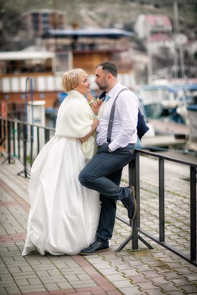 Fotógrafo de casamento Darya Ivanova (dariya83). Foto de 3 de março 2019