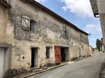 maison à Champagne-et-Fontaine (24)