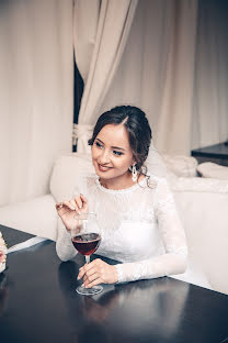 Fotógrafo de casamento Kenzhe Tanatov (kenzhe1995). Foto de 14 de novembro 2018