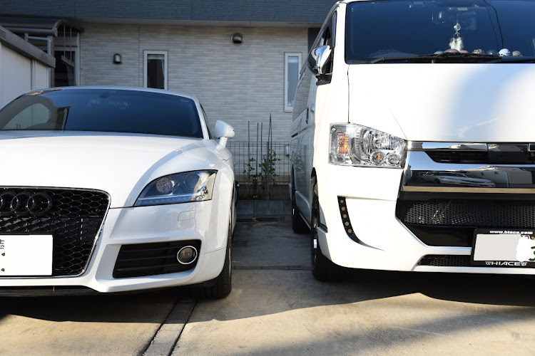 ハイエースバンのハイエース・成人式に関するカスタム事例の投稿画像3枚目