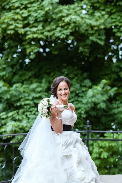 Fotógrafo de bodas Elena Scherba (avinion). Foto del 24 de agosto 2014