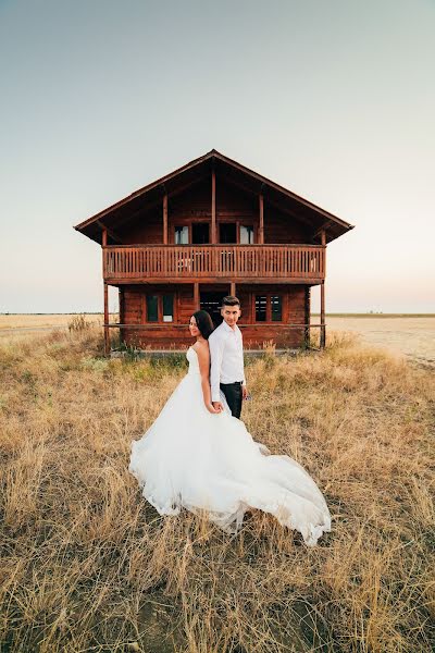 Fotografo di matrimoni Blanche Mandl (blanchebogdan). Foto del 30 settembre 2015