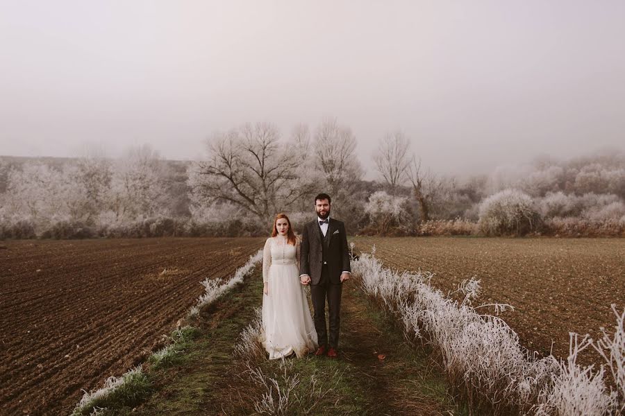 Fotograf ślubny Gloria Cavia Suárez (peopleproduccion). Zdjęcie z 23 maja 2019