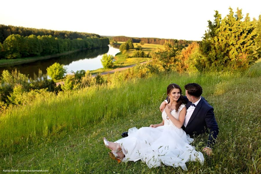 Fotógrafo de casamento Marek Kucisz (kuciszmarek). Foto de 11 de fevereiro 2020