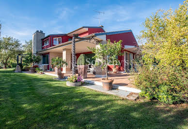 Villa avec piscine et jardin 3