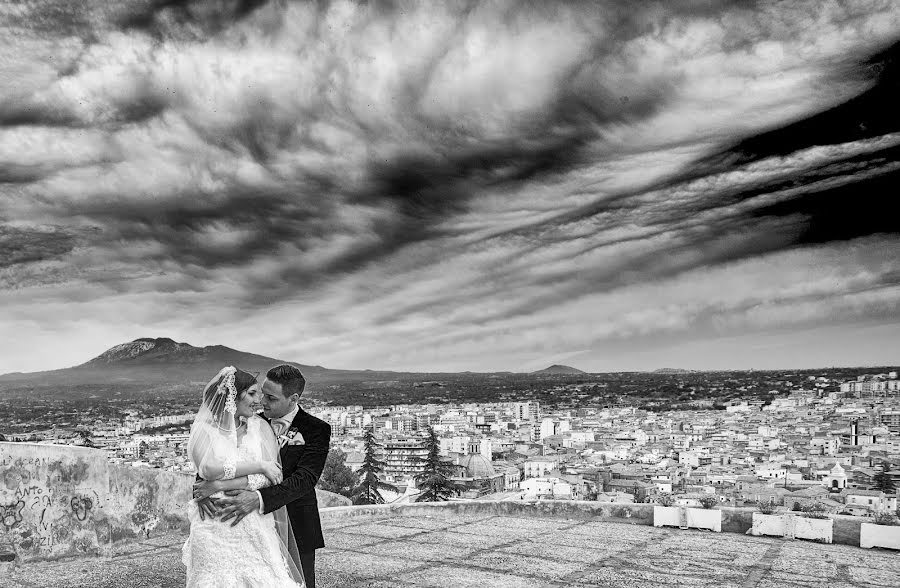 Fotógrafo de casamento Giuseppe Boccaccini (boccaccini). Foto de 24 de dezembro 2015