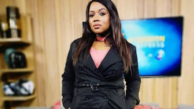 Actress Sphelele Mzimela has shown off her baby bump.