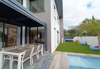 House with pool and terrace 13