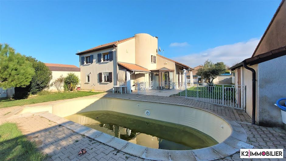 Vente villa 6 pièces 145 m² à Montelimar (26200), 300 000 €