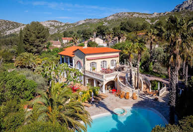 Maison avec piscine et jardin 20