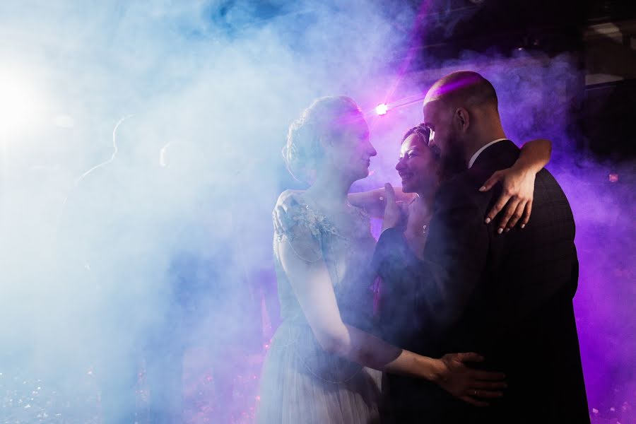 Nhiếp ảnh gia ảnh cưới Roman Kargapolov (rkargapolov). Ảnh của 19 tháng 5 2019