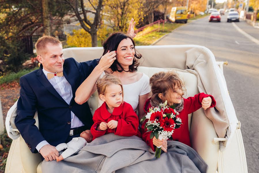 Fotografo di matrimoni Lucia Kerida (keridafoto). Foto del 30 novembre 2018