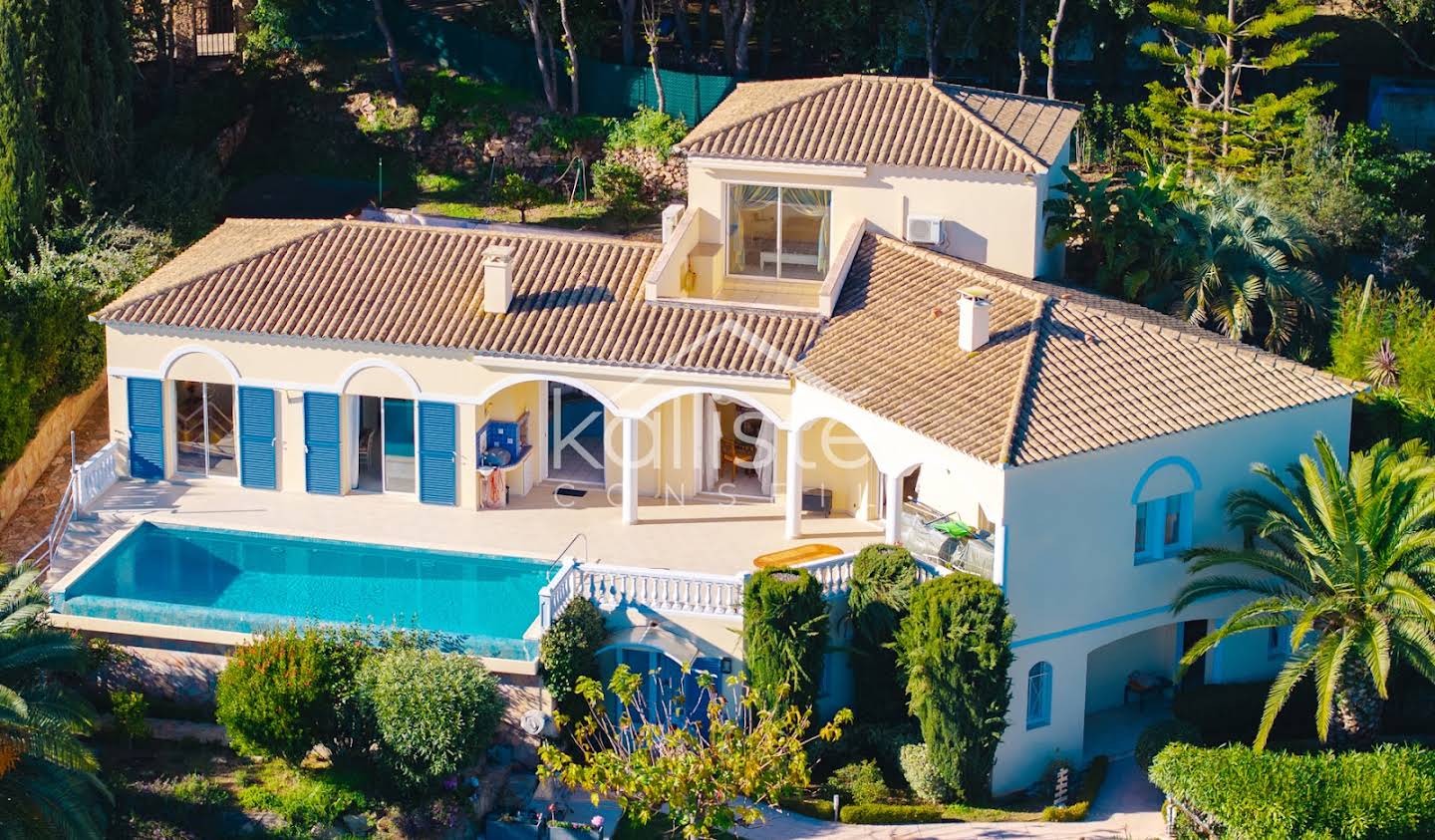 Villa avec piscine et terrasse Ajaccio