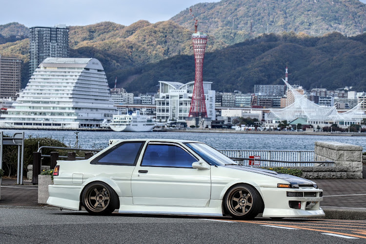 スプリンタートレノのAE86・トレノ・📷️活・神戸ポートアイランド・白バイ注意に関するカスタム事例の投稿画像1枚目