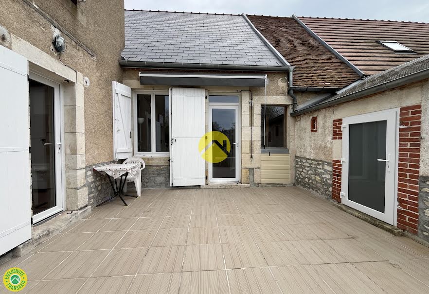 Vente maison 5 pièces 92 m² à Châteauneuf-sur-Cher (18190), 70 000 €