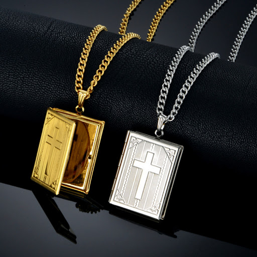 Title 1, Photo Frame Necklace