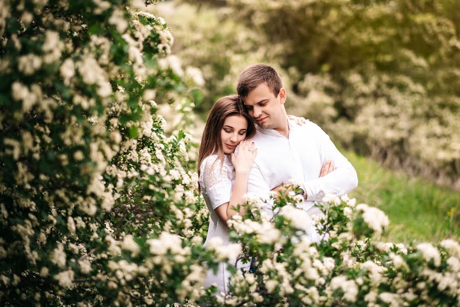 Bröllopsfotograf Aleksandra Topekha (alexandrastudio). Foto av 16 maj 2019