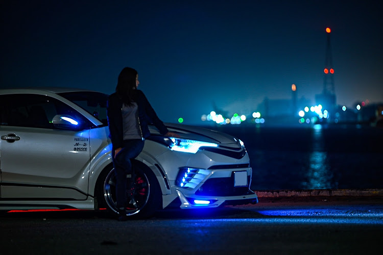 C-HRのドライブ・車写活・埠頭映え・ワークエモーションT5R2Pに関するカスタム事例の投稿画像4枚目