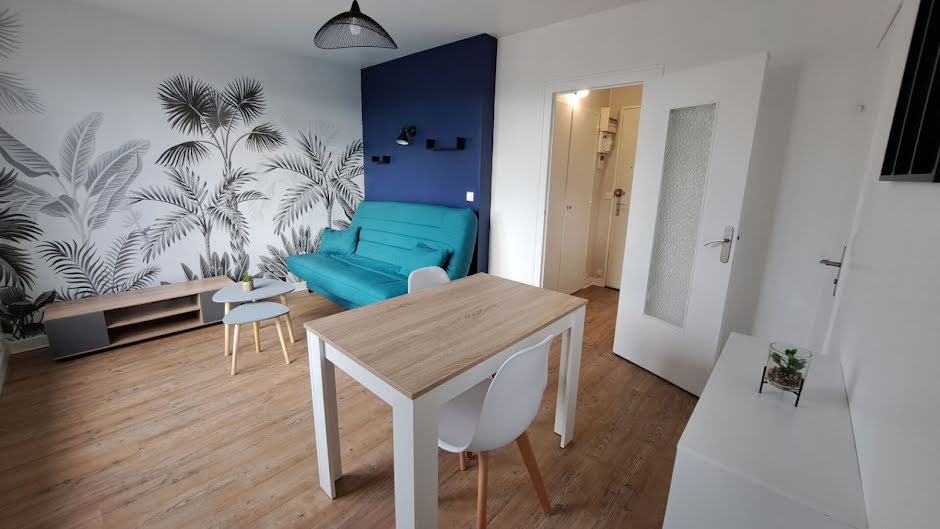 Location meublée appartement 1 pièce 25.22 m² à Tours (37000), 630 €