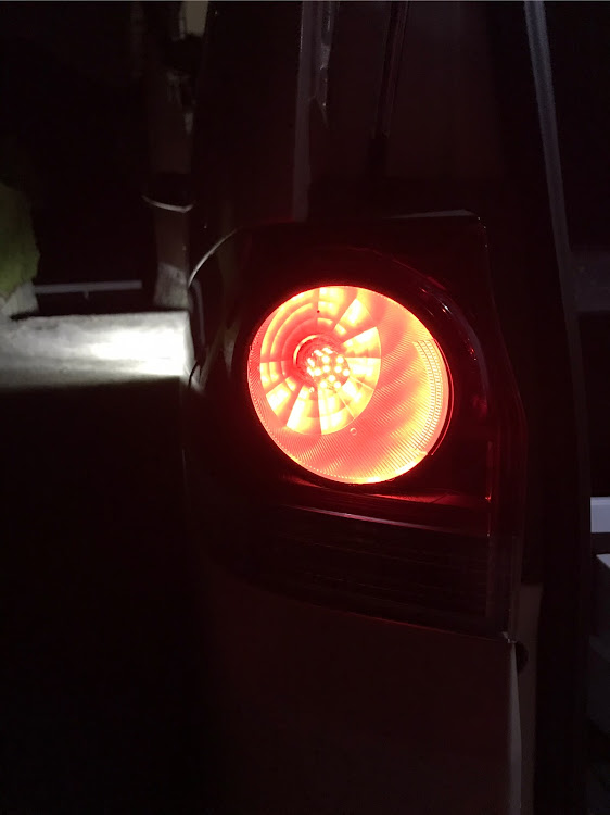ステップワゴンのDIY・バックランプ交換・LED交換に関するカスタム事例の投稿画像2枚目