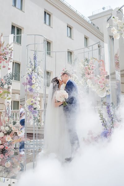 Fotógrafo de casamento Vika Babiy (vicababii). Foto de 9 de agosto 2020