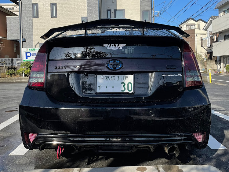 プリウスのKuhl Racing・Y.G.T.Cに関するカスタム事例の投稿画像1枚目