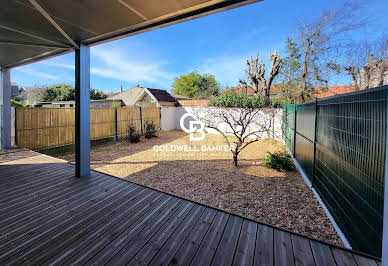 Maison avec jardin et terrasse 4