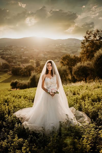 Fotografo di matrimoni Dani Timis (danitimis). Foto del 26 settembre 2018