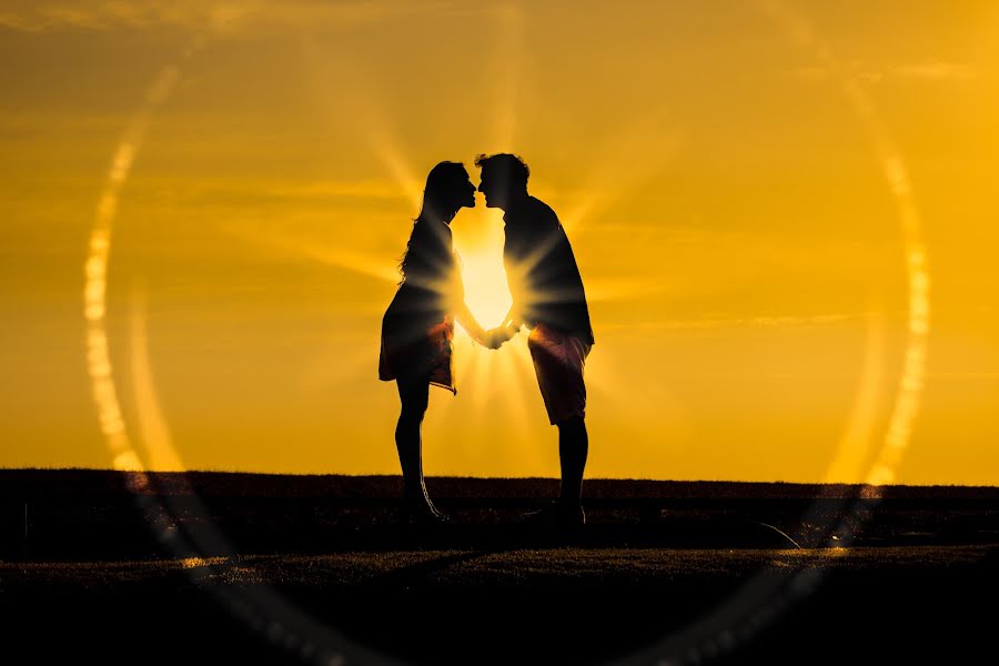 Fotógrafo de casamento Lincoln Carlos (2603). Foto de 10 de abril 2018