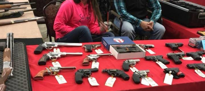 Gun show selling