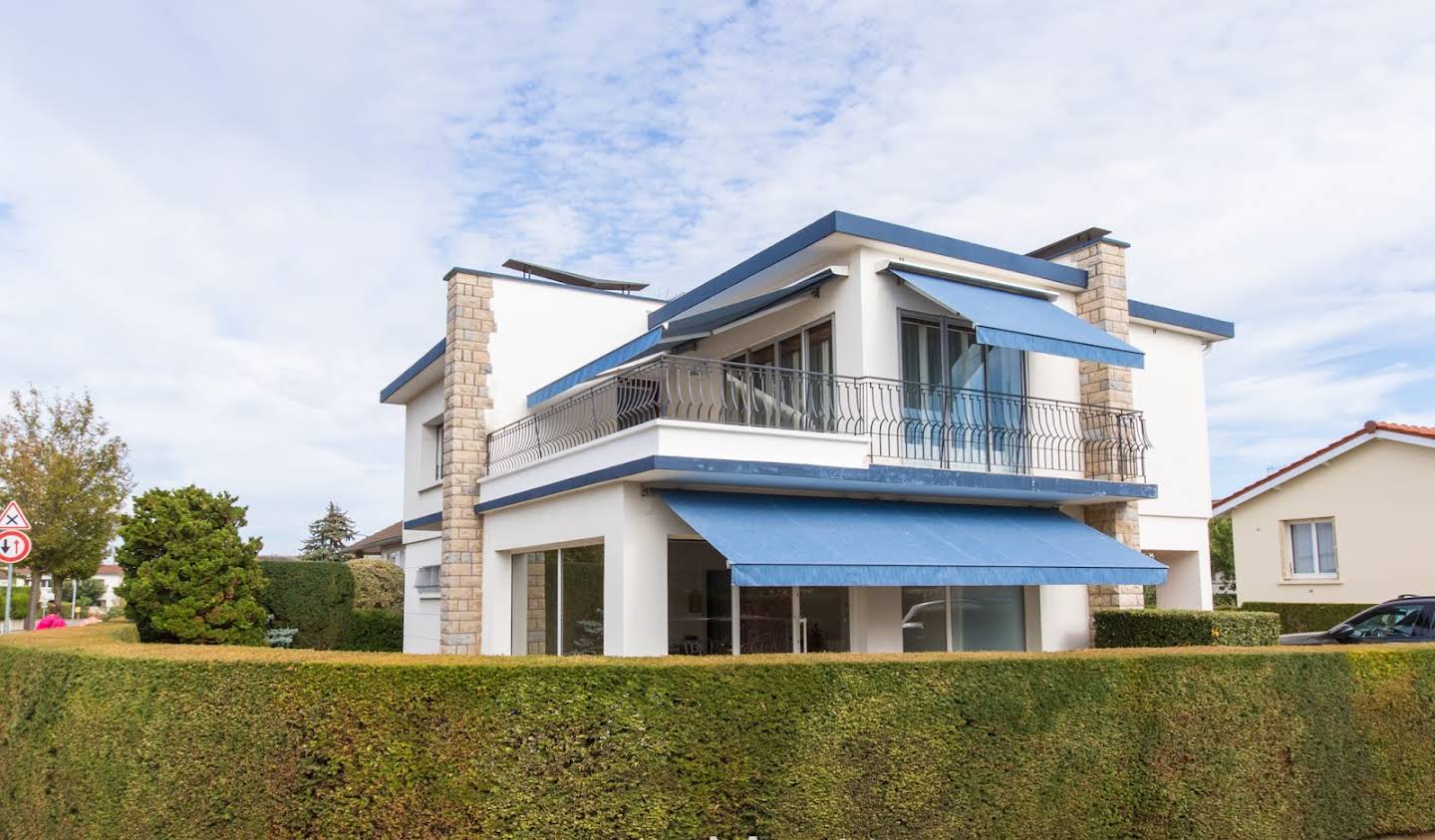 Maison avec terrasse Longvic