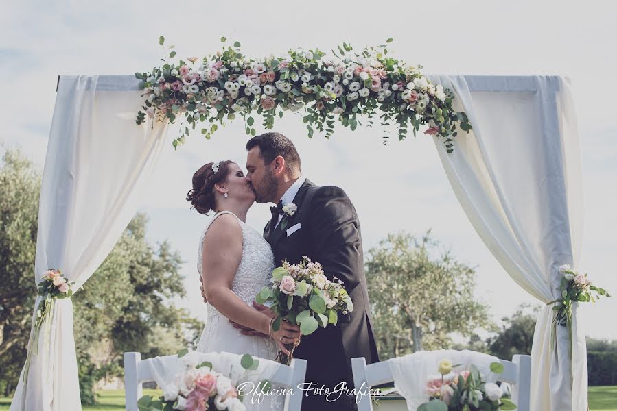 Fotógrafo de casamento Rosa Cisternino (officinafoto). Foto de 22 de agosto 2019