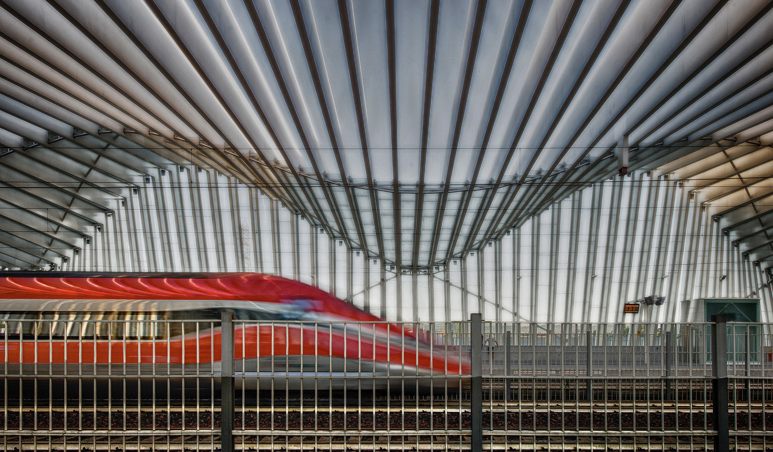 train calatrava di massimo zanotti