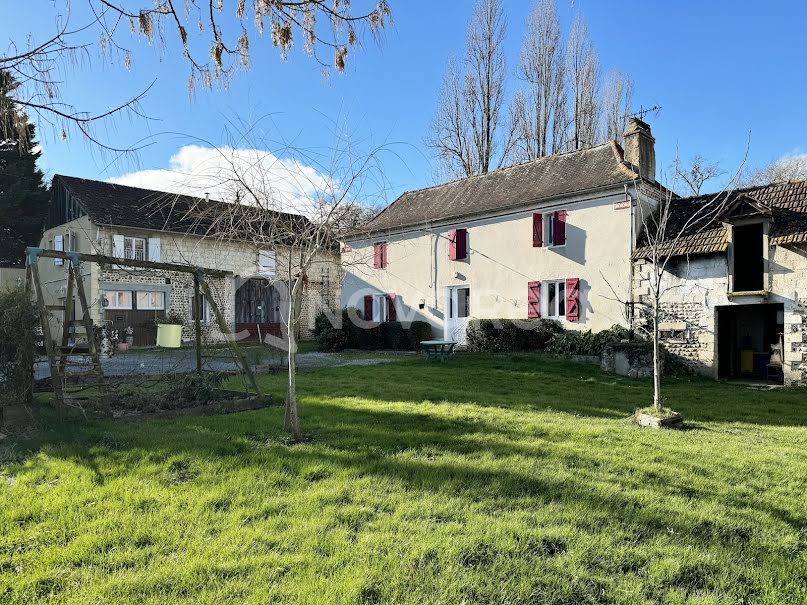 Vente maison 9 pièces 248 m² à Arzacq-Arraziguet (64410), 319 000 €