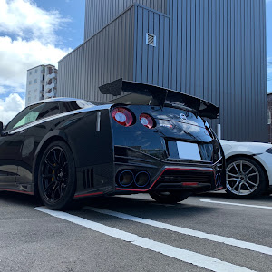 NISSAN GT-R R35