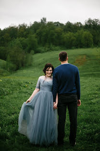 Fotógrafo de casamento Elina Popkova (popkovaelina). Foto de 30 de maio 2017