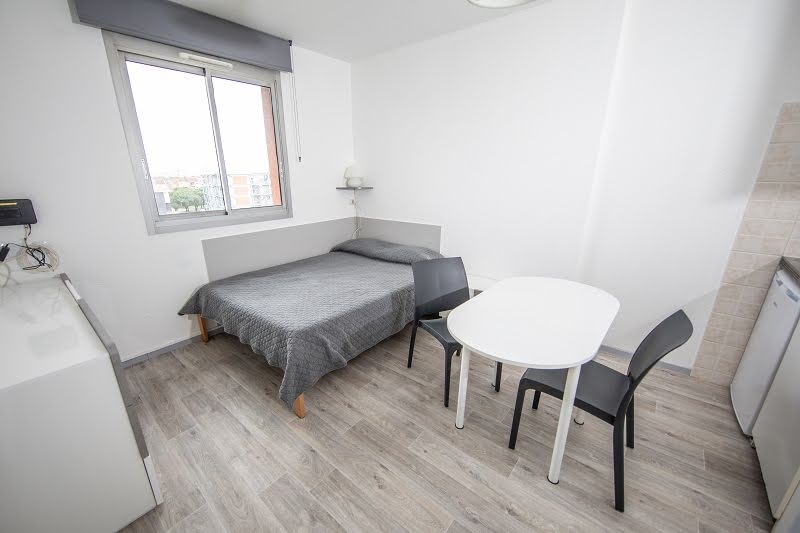 Location meublée appartement  20 m² à Toulouse (31000), 660 €