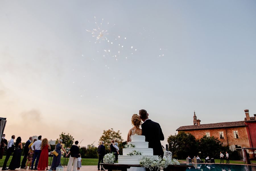 Fotógrafo de casamento Mattia Marzoni (1tbx0o9). Foto de 2 de fevereiro 2022