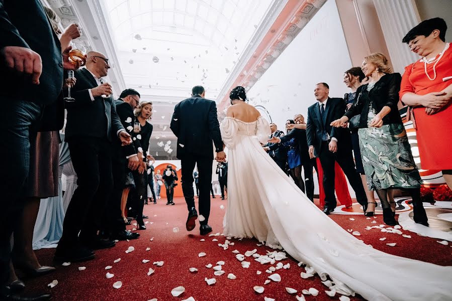 Wedding photographer Oleg Zaycev (olegzaicev). Photo of 7 October 2019