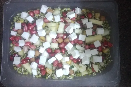 Sprouts With Paneer