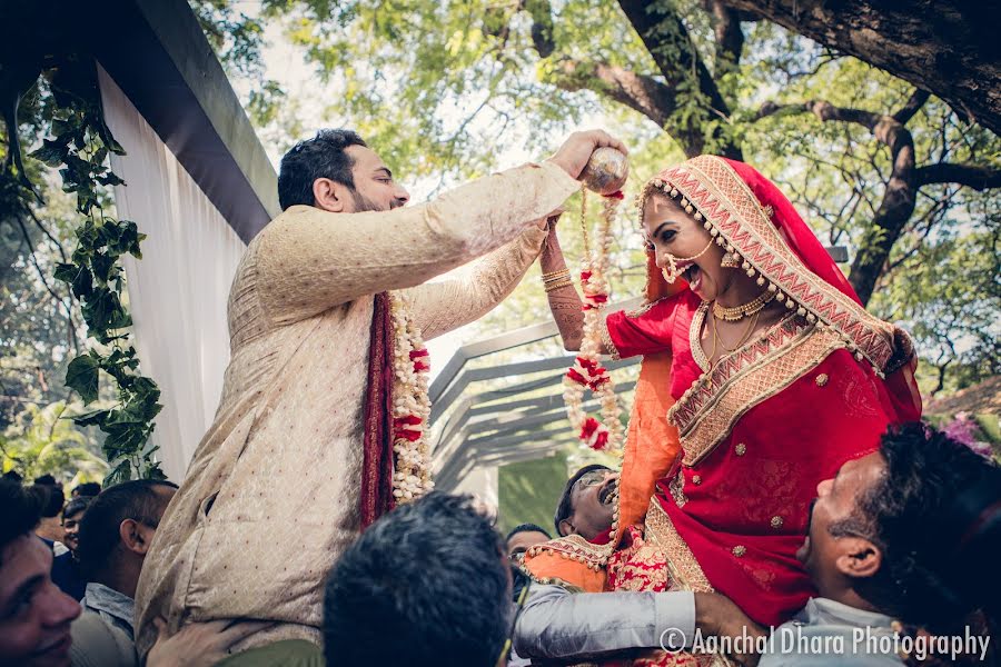 Fotografo di matrimoni Aanchal Dhara (aanchaldhara). Foto del 27 dicembre 2017