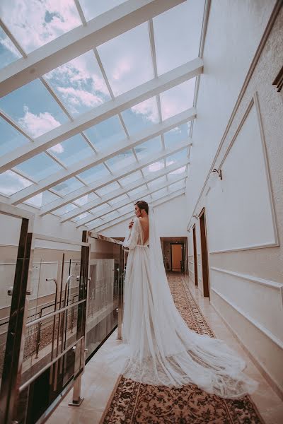 Fotografo di matrimoni Anastasiya Ponomarenko (staseyrozen). Foto del 13 agosto 2020